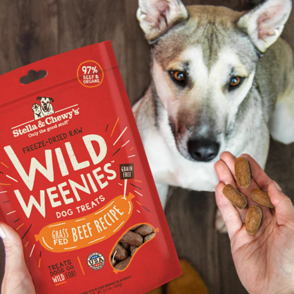 Stella & Chewy's Wild Weenies Grain Free Beef Recipe Freeze Dried Raw Dog Treats - Image 2